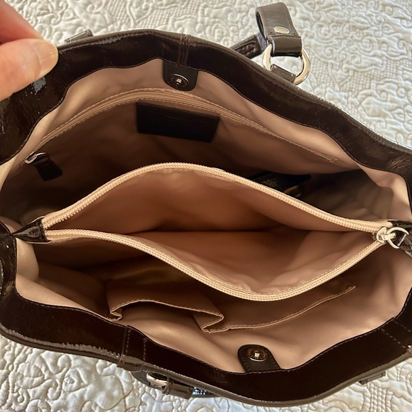 Authentic  Coach Ashley  Satchel  Patent  Leather  Bag  Espresso Mahogany Brown - Picture 4 of 10